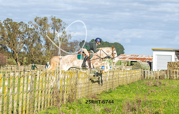 25RHT-6744
