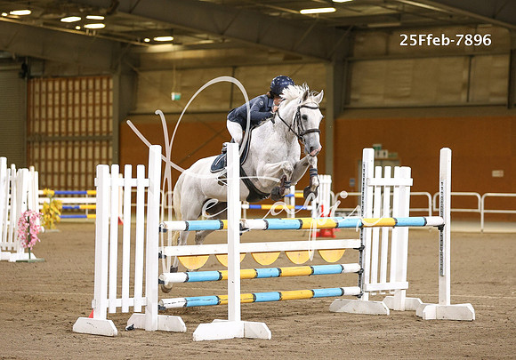25Ffeb-7896